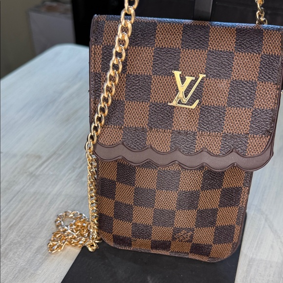 Source Unknown Monogram Brown Checkered Crossbody with Gold Chain - Picture 4 of 12